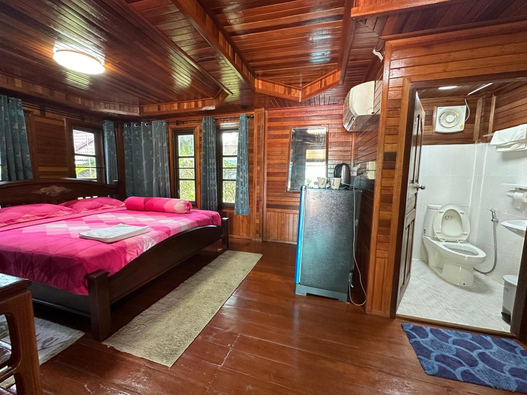 Thip Siam Village Ao Nam Mao Exterior photo